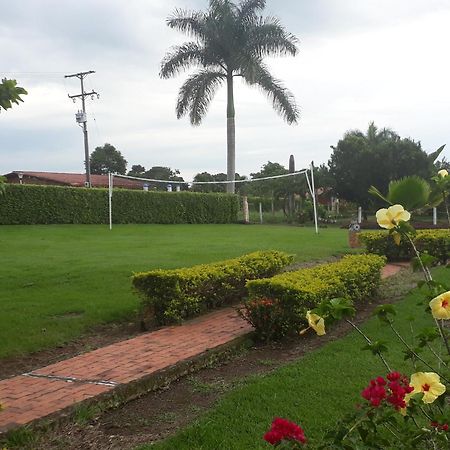 Finca Hotel El Ocaso Quimbaya Kültér fotó